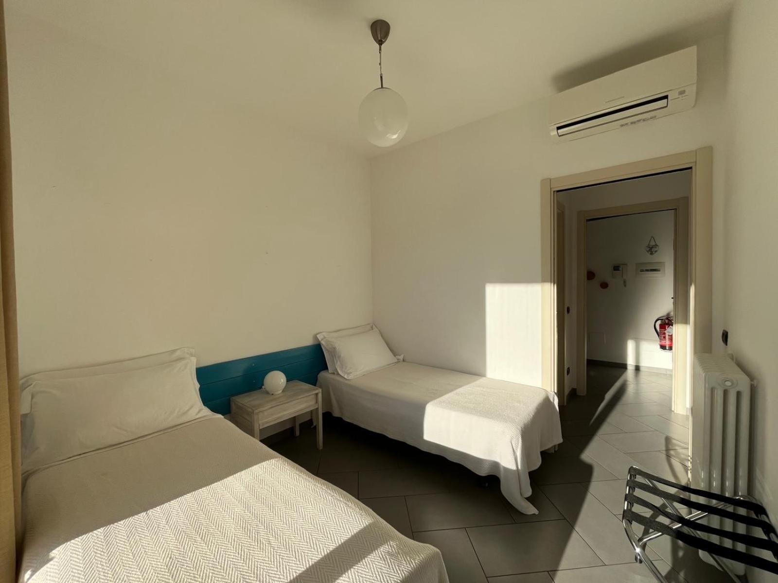 Dea Apartments Альбенга Экстерьер фото