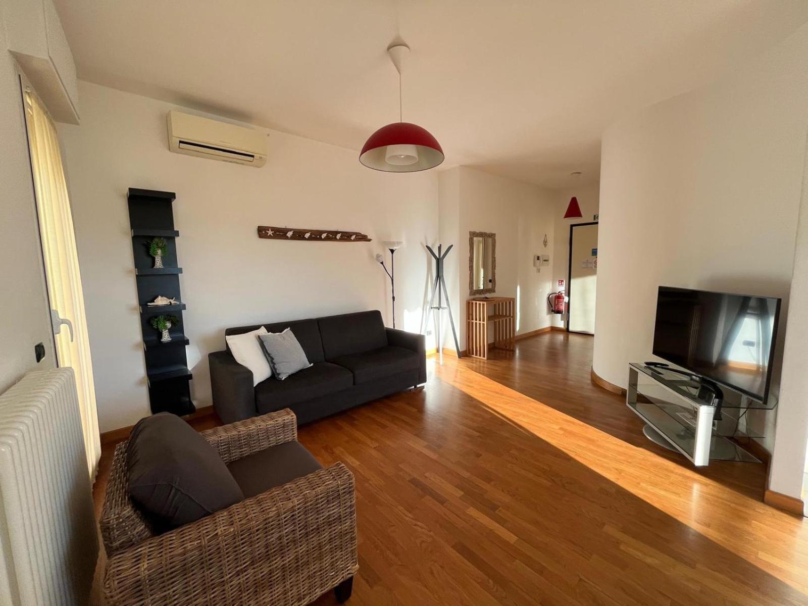 Dea Apartments Альбенга Экстерьер фото
