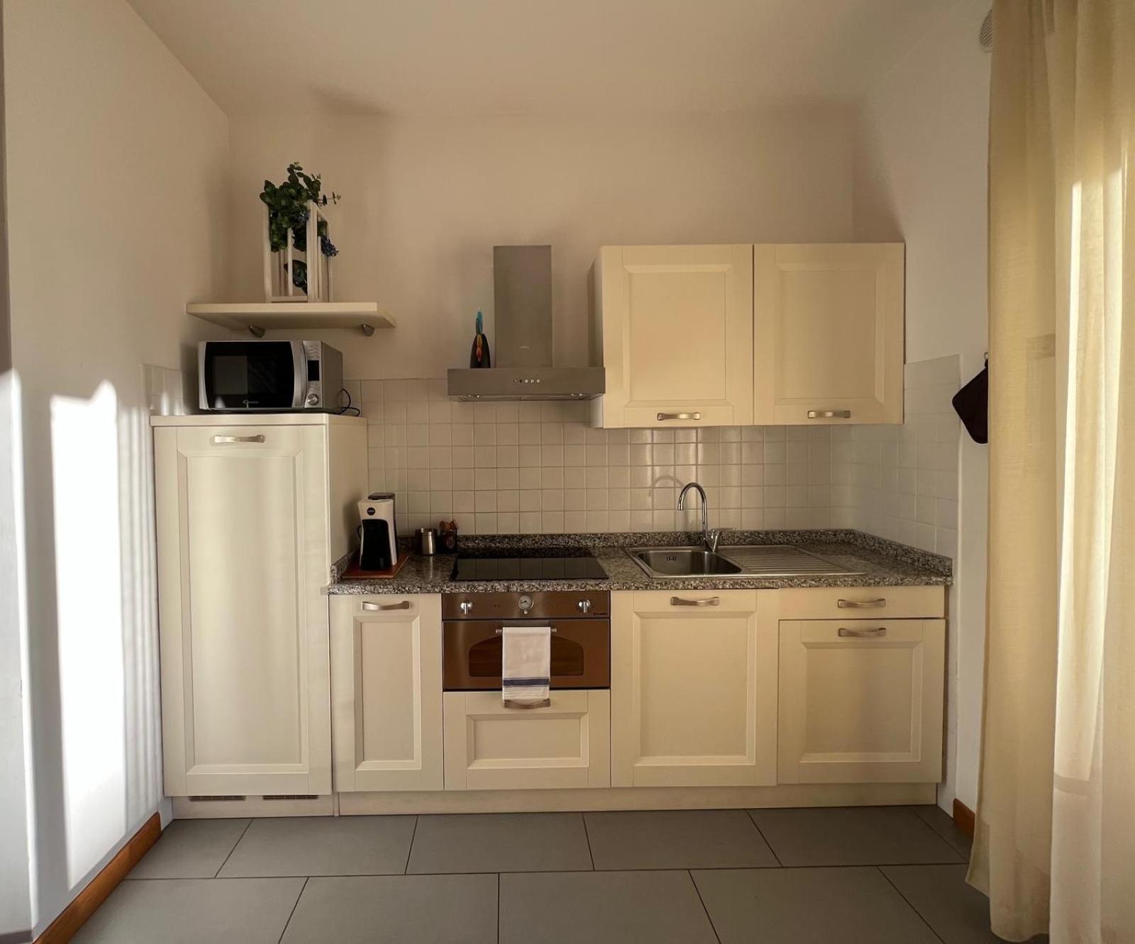Dea Apartments Альбенга Экстерьер фото
