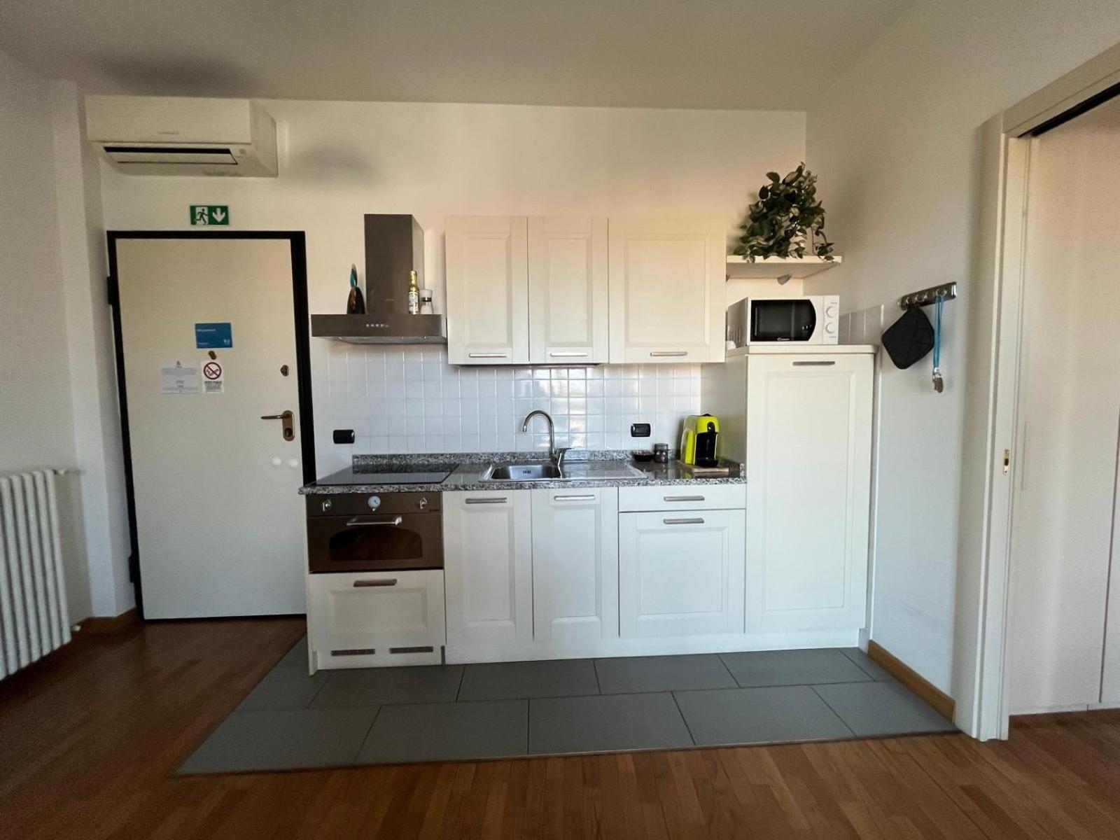 Dea Apartments Альбенга Экстерьер фото